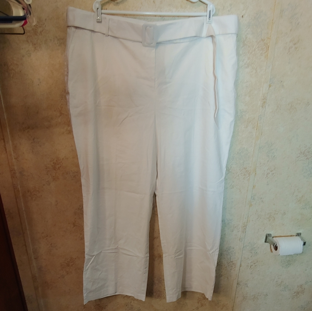 Lane Bryant White Belted Trousers Size 24R NWT